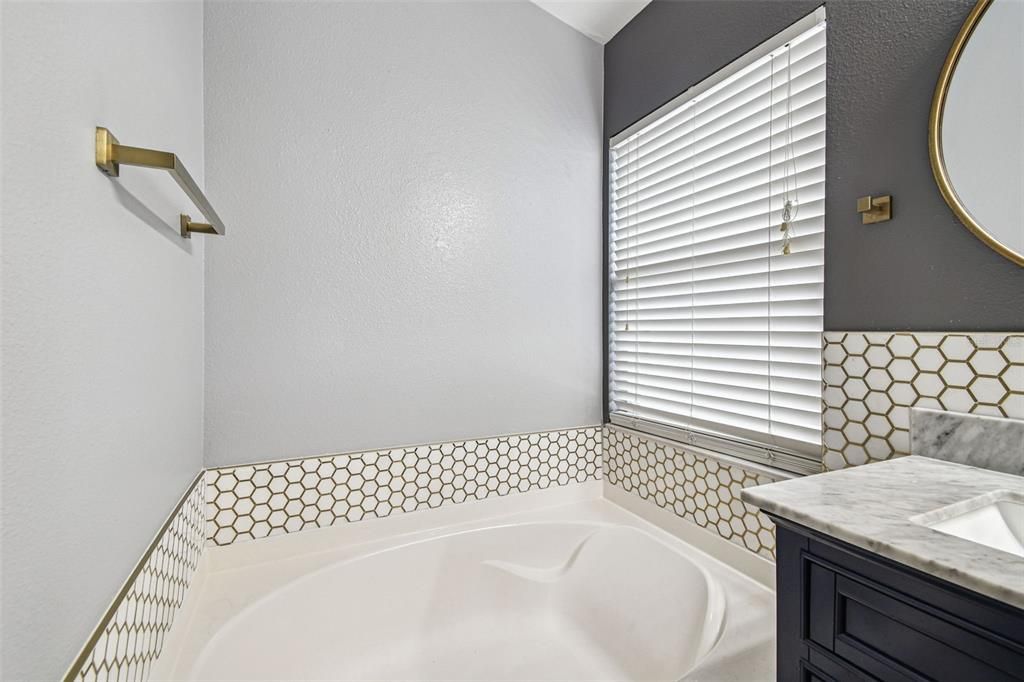 En Venta: $370,000 (3 camas, 2 baños, 1540 Pies cuadrados)