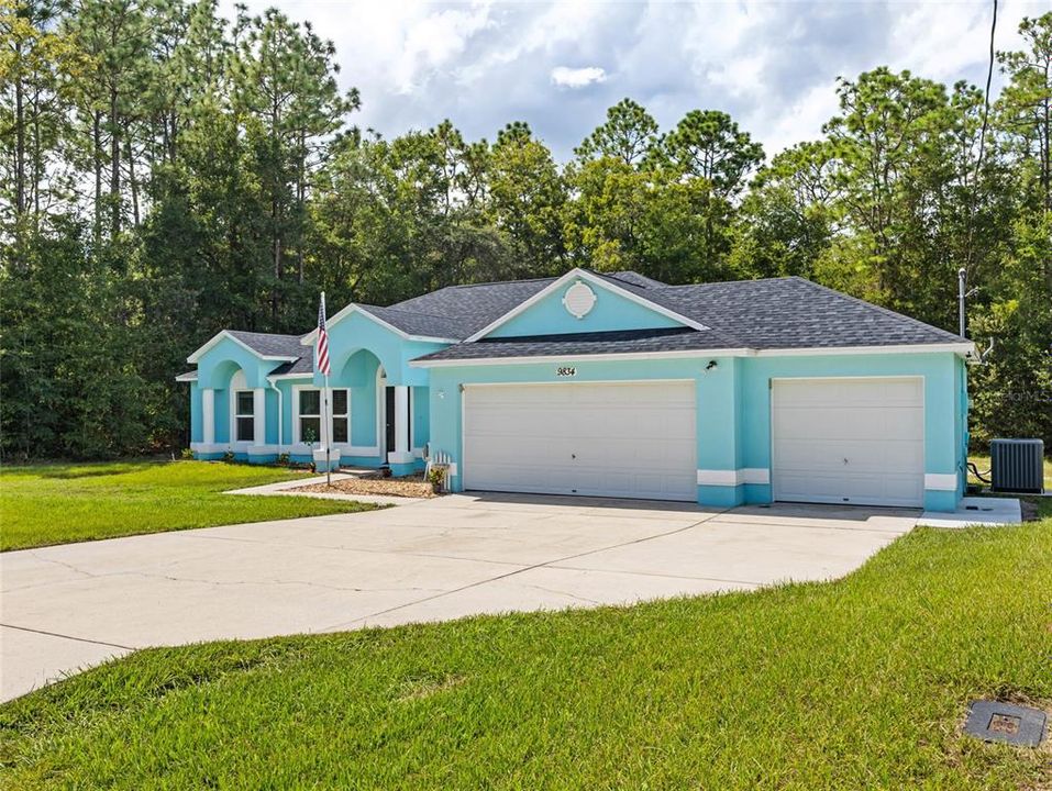 На продажу: $384,900 (4 спален, 2 ванн, 2234 Квадратных фут)