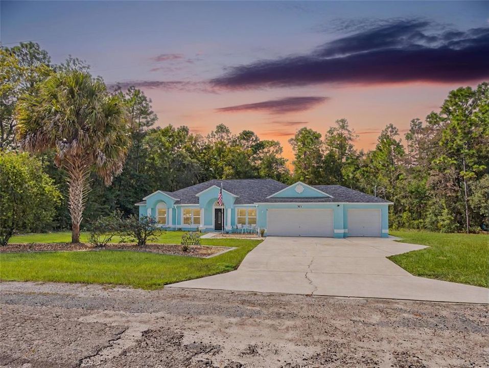 На продажу: $384,900 (4 спален, 2 ванн, 2234 Квадратных фут)