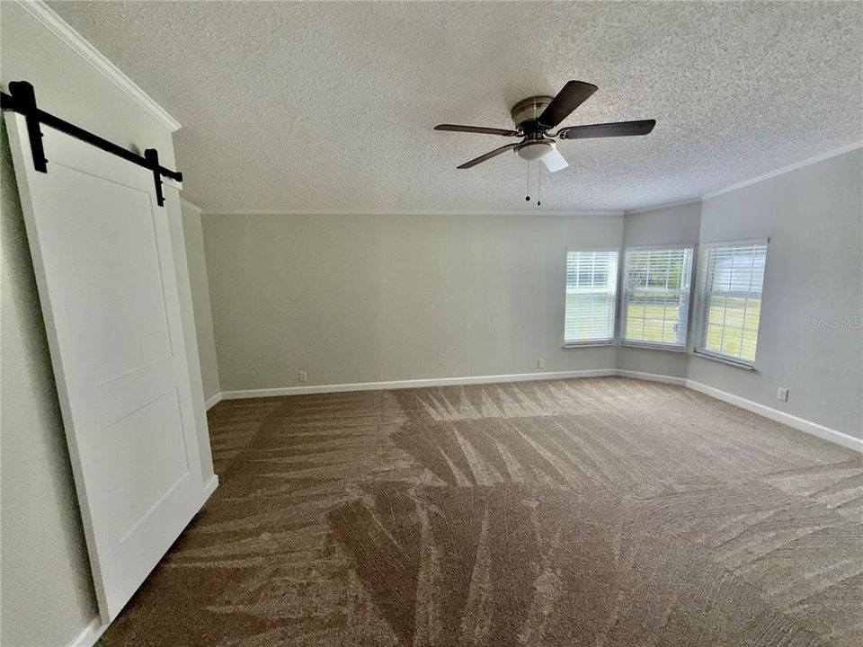 待售: $354,000 (3 贝兹, 2 浴室, 2346 平方英尺)