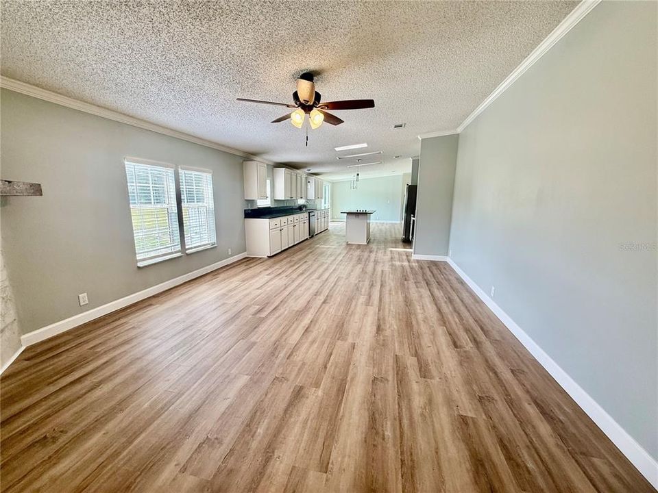 待售: $354,000 (3 贝兹, 2 浴室, 2346 平方英尺)