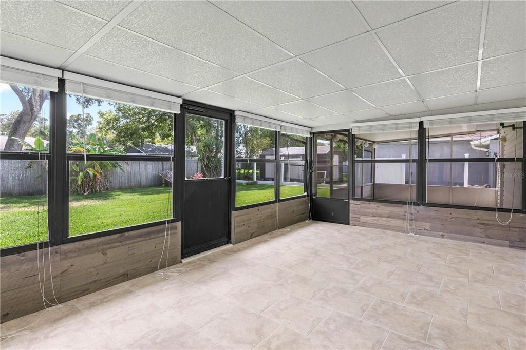 Activo con contrato: $239,900 (2 camas, 2 baños, 988 Pies cuadrados)