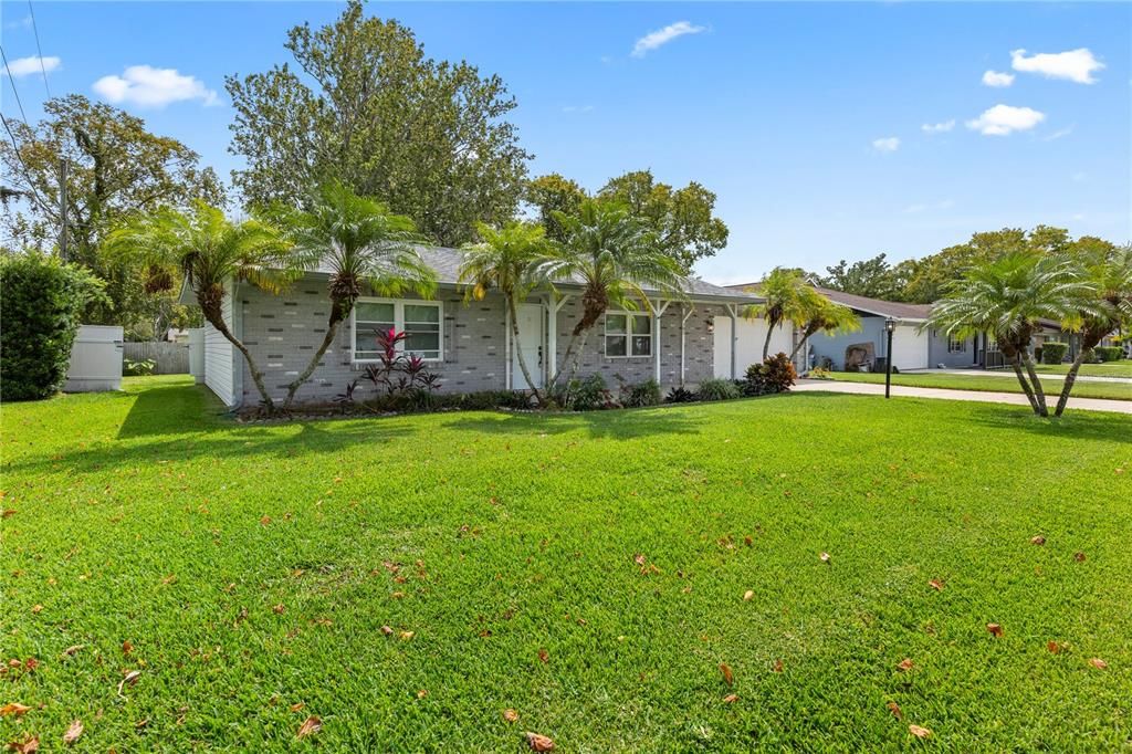 Activo con contrato: $239,900 (2 camas, 2 baños, 988 Pies cuadrados)