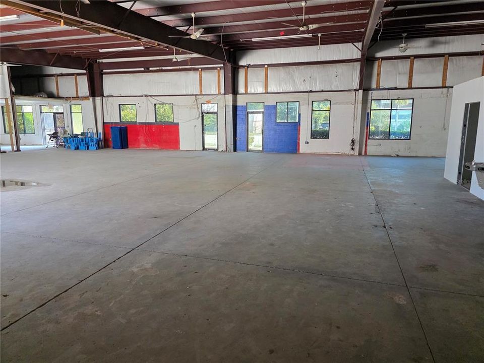 待售: $84,000 (0 贝兹, 0 浴室, 12000 平方英尺)