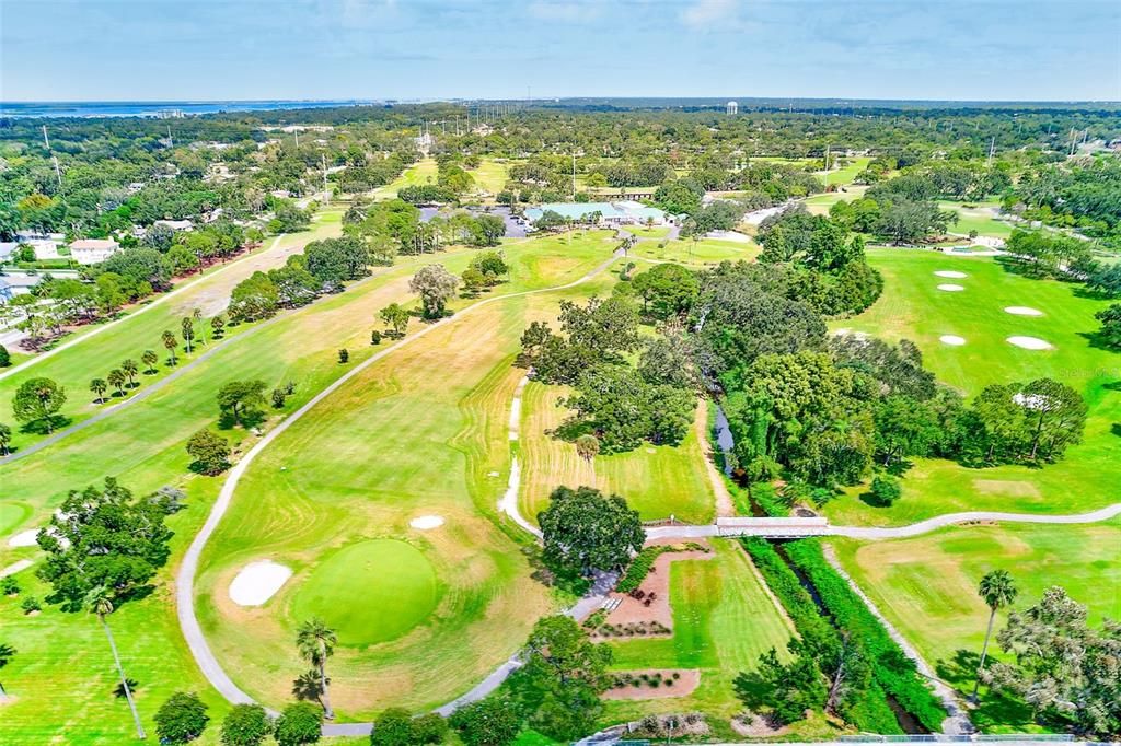 Active With Contract: $1,295 (2 beds, 1 baths, 900 Square Feet)