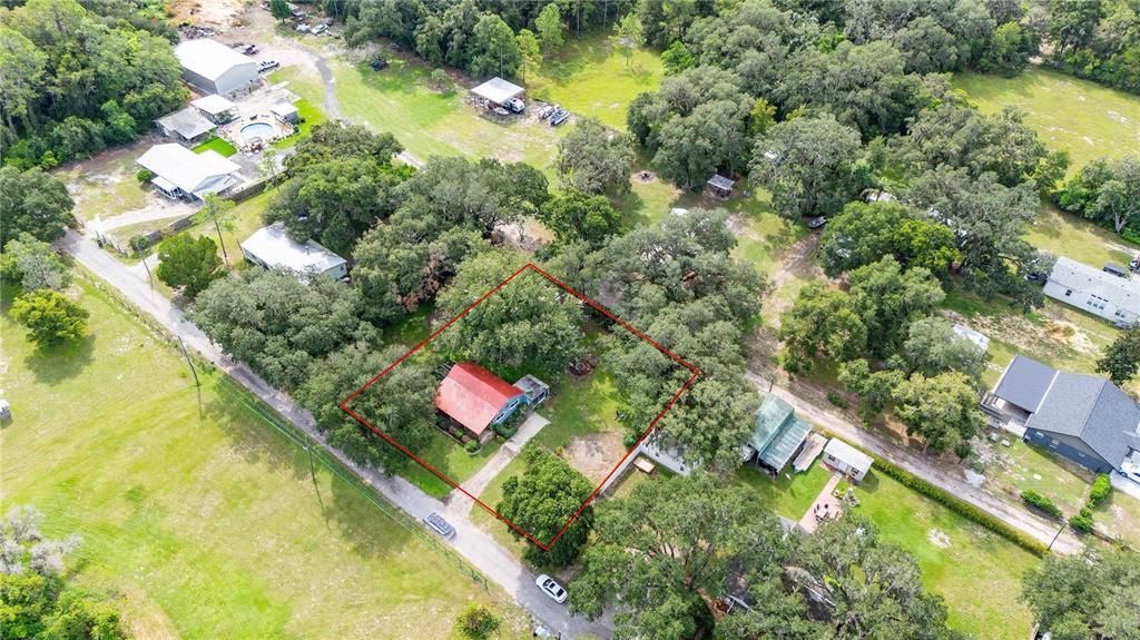 Active With Contract: $225,000 (2 beds, 1 baths, 792 Square Feet)