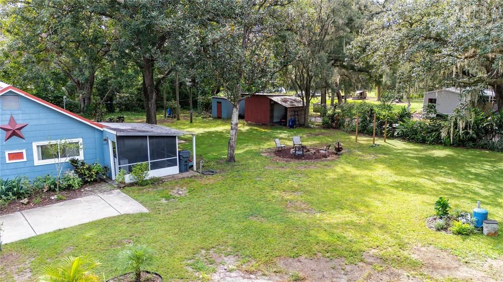 Active With Contract: $225,000 (2 beds, 1 baths, 792 Square Feet)