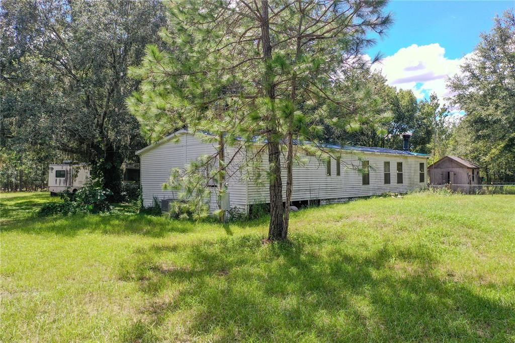 Active With Contract: $239,900 (3 beds, 2 baths, 1456 Square Feet)