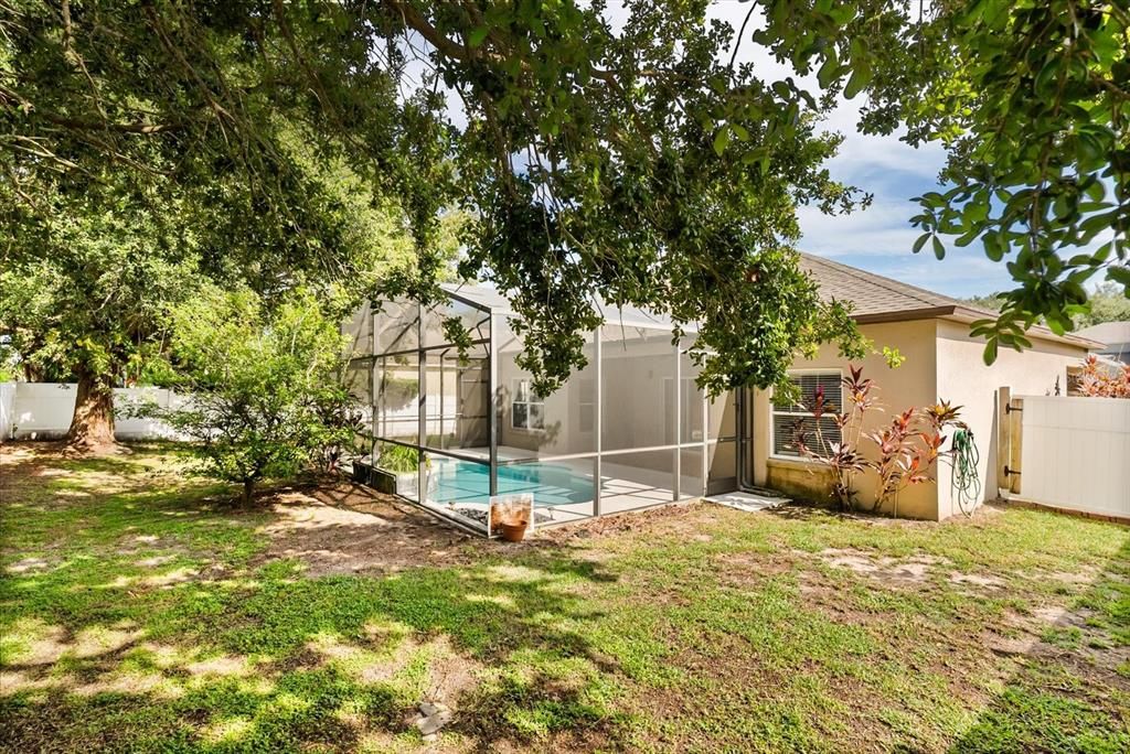 合同活跃: $443,900 (3 贝兹, 2 浴室, 1534 平方英尺)