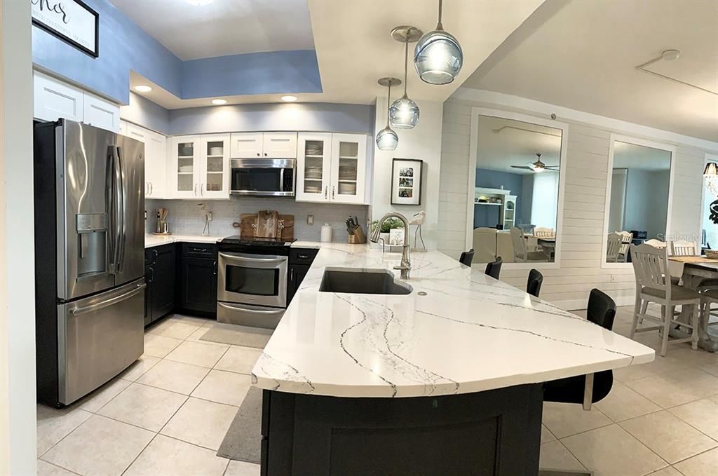 待售: $699,000 (3 贝兹, 3 浴室, 2100 平方英尺)