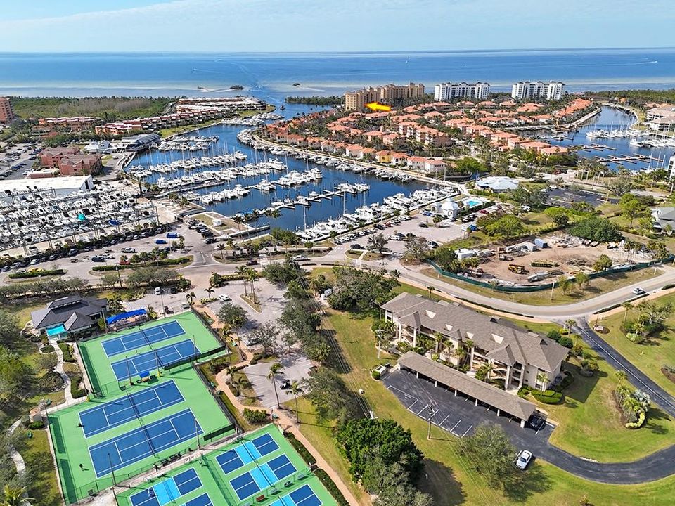 待售: $699,000 (3 贝兹, 3 浴室, 2100 平方英尺)