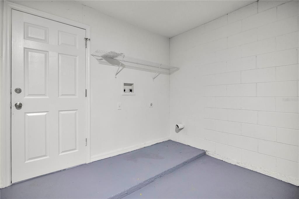 For Sale: $334,900 (4 beds, 2 baths, 1654 Square Feet)