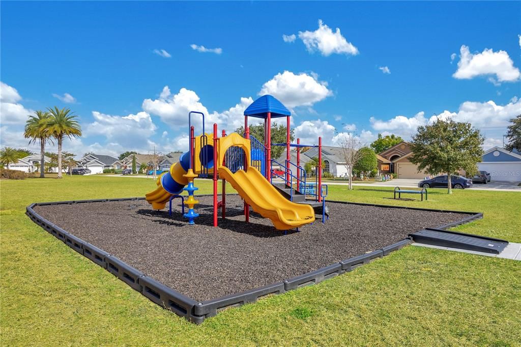 For Sale: $334,900 (4 beds, 2 baths, 1654 Square Feet)