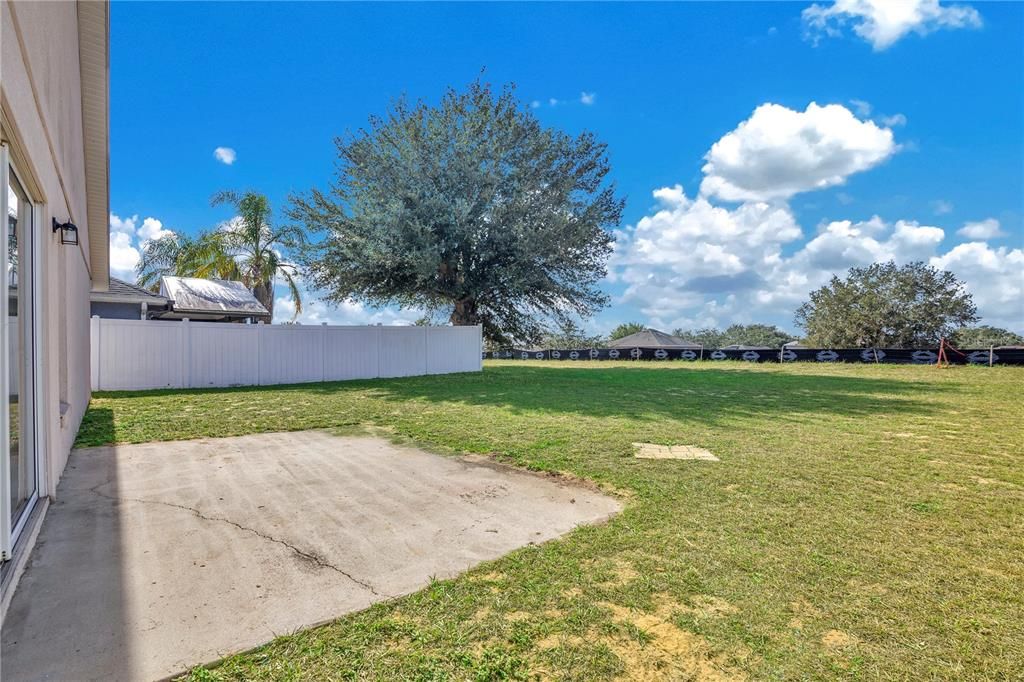 For Sale: $334,900 (4 beds, 2 baths, 1654 Square Feet)