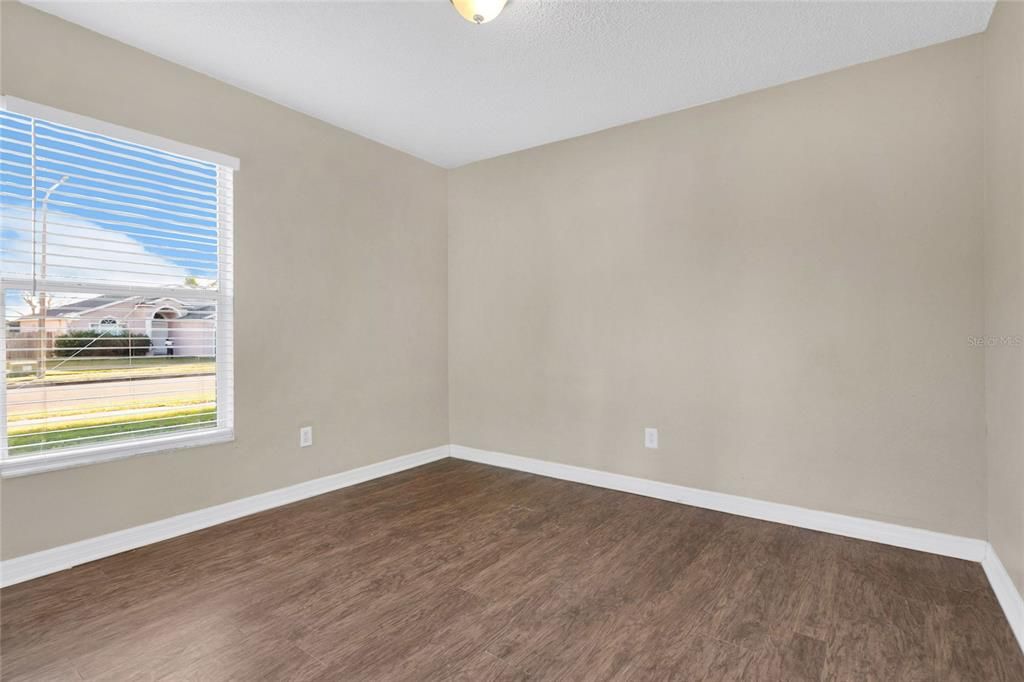 For Sale: $299,900 (3 beds, 2 baths, 1457 Square Feet)