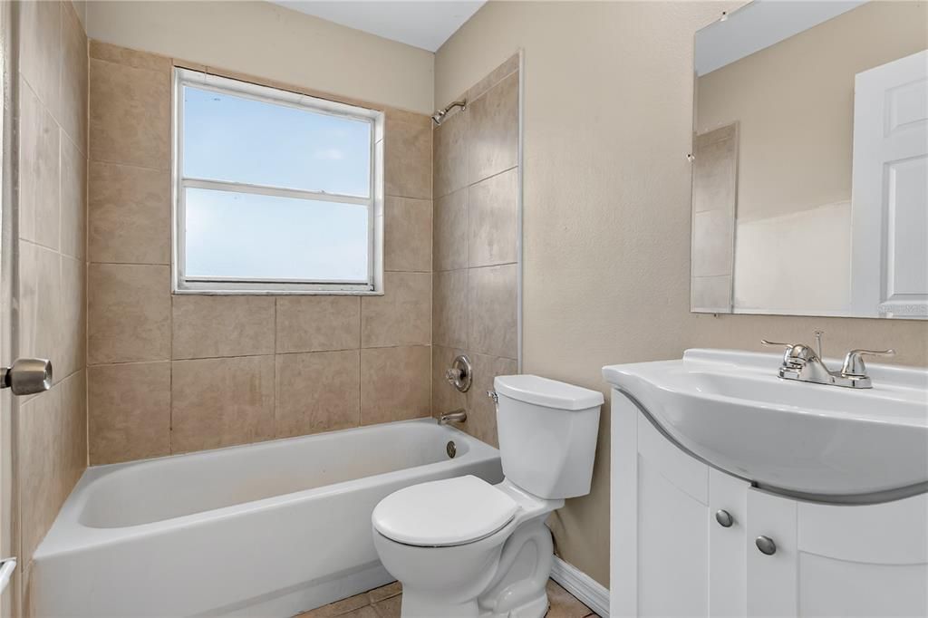 For Sale: $299,900 (3 beds, 2 baths, 1457 Square Feet)