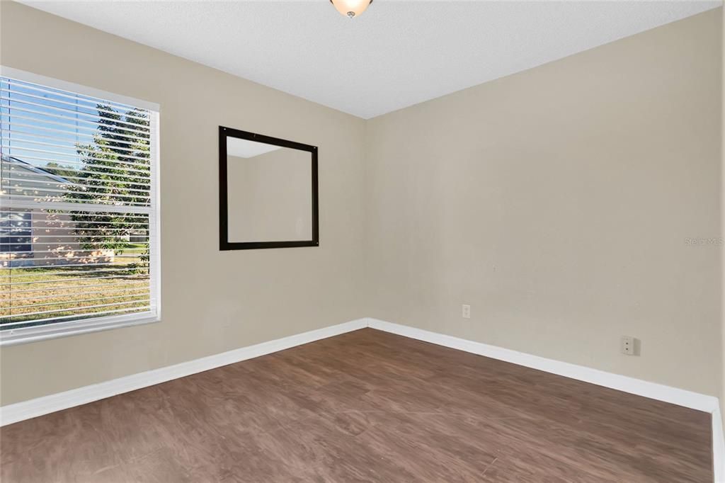 For Sale: $299,900 (3 beds, 2 baths, 1457 Square Feet)