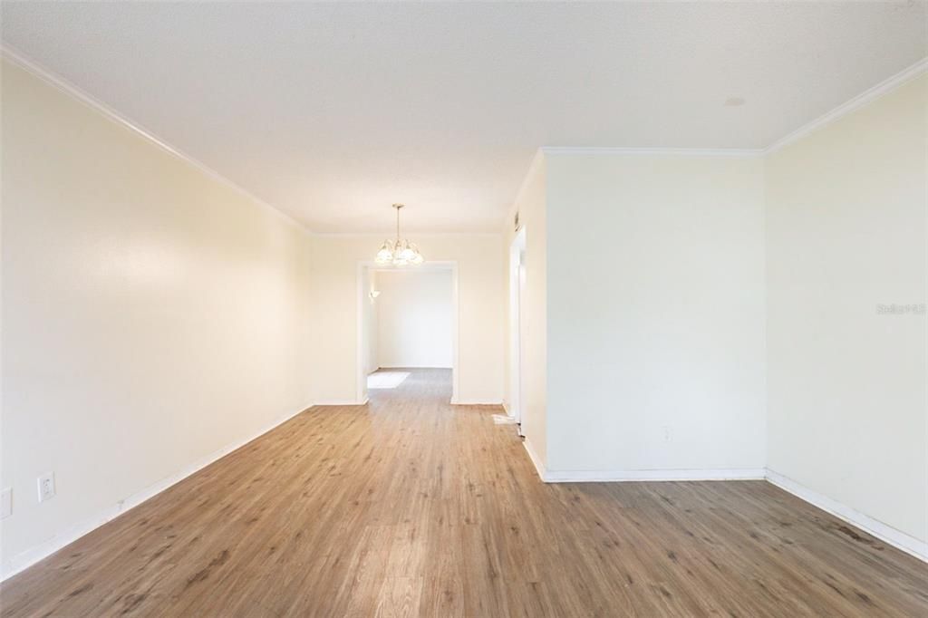 Active With Contract: $289,900 (3 beds, 2 baths, 1904 Square Feet)