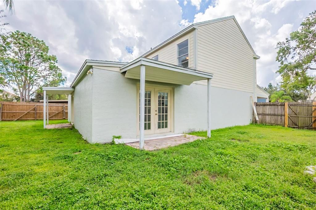 Active With Contract: $289,900 (3 beds, 2 baths, 1904 Square Feet)