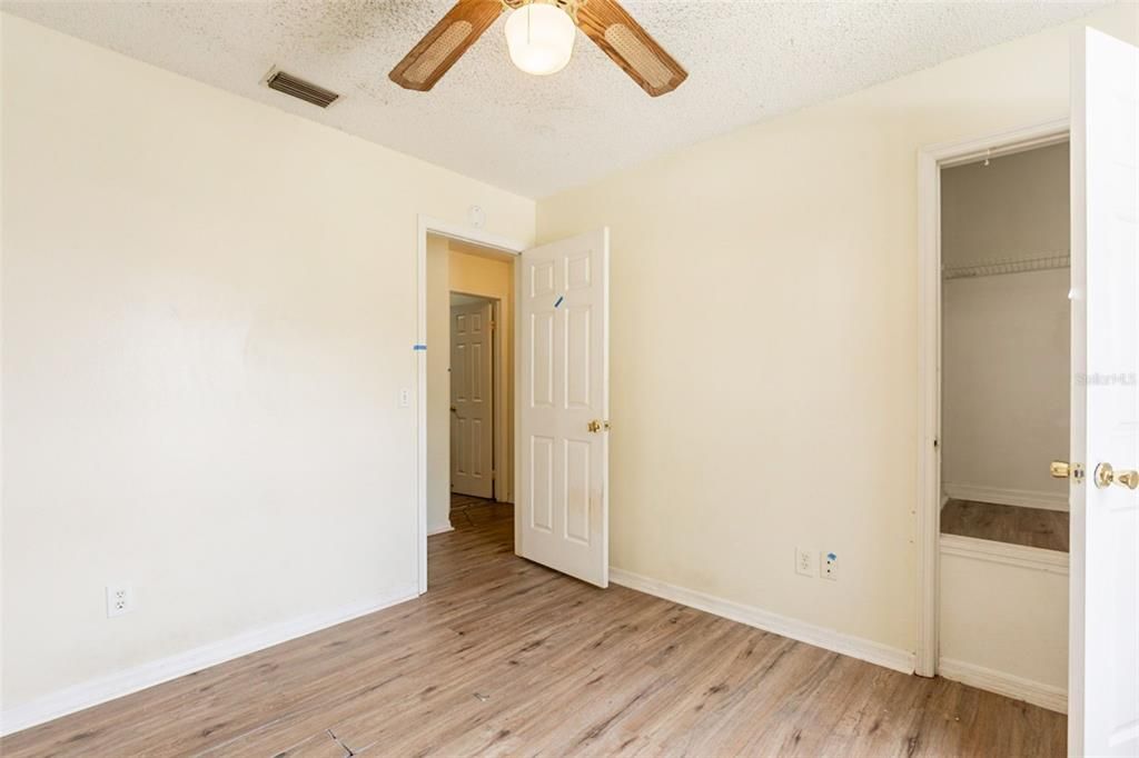 Active With Contract: $289,900 (3 beds, 2 baths, 1904 Square Feet)