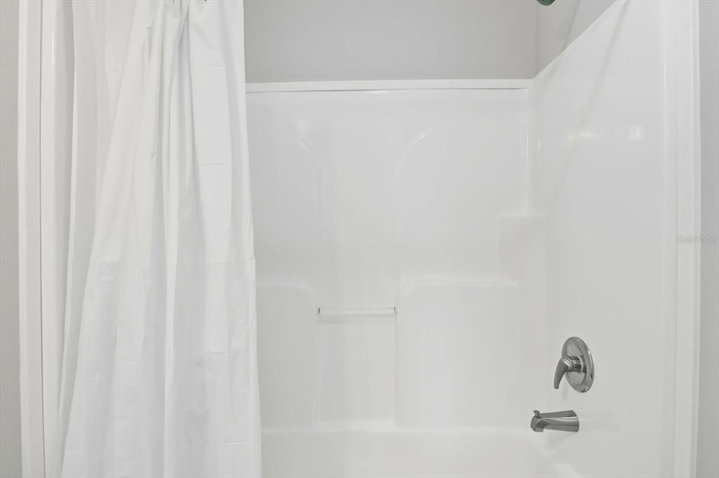 En Venta: $255,000 (3 camas, 2 baños, 1387 Pies cuadrados)