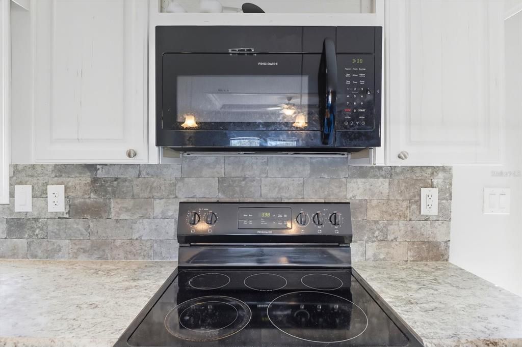 En Venta: $255,000 (3 camas, 2 baños, 1387 Pies cuadrados)