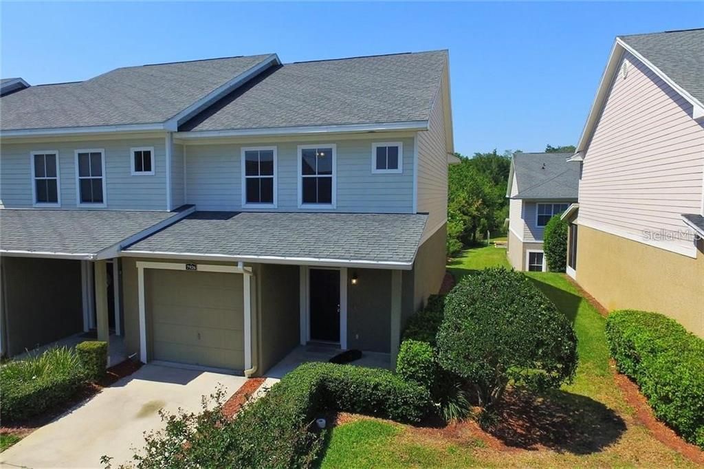 Под контрактом: $2,100 (3 спален, 2 ванн, 1822 Квадратных фут)