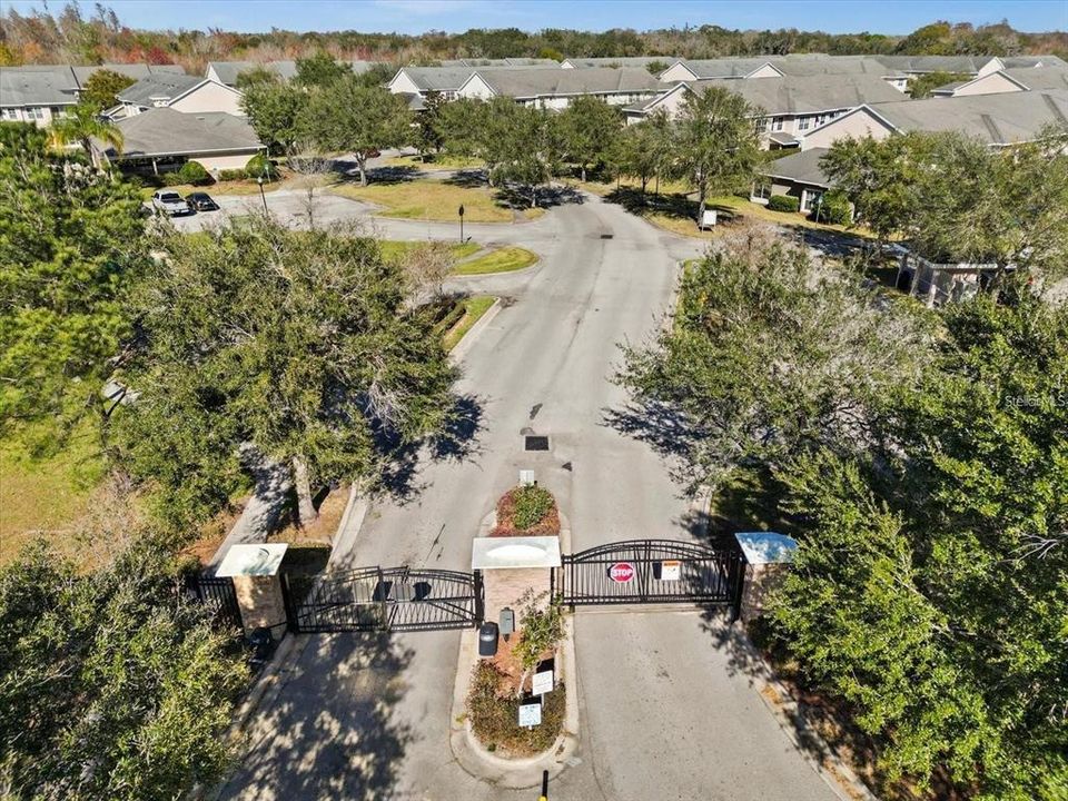 Под контрактом: $2,100 (3 спален, 2 ванн, 1822 Квадратных фут)