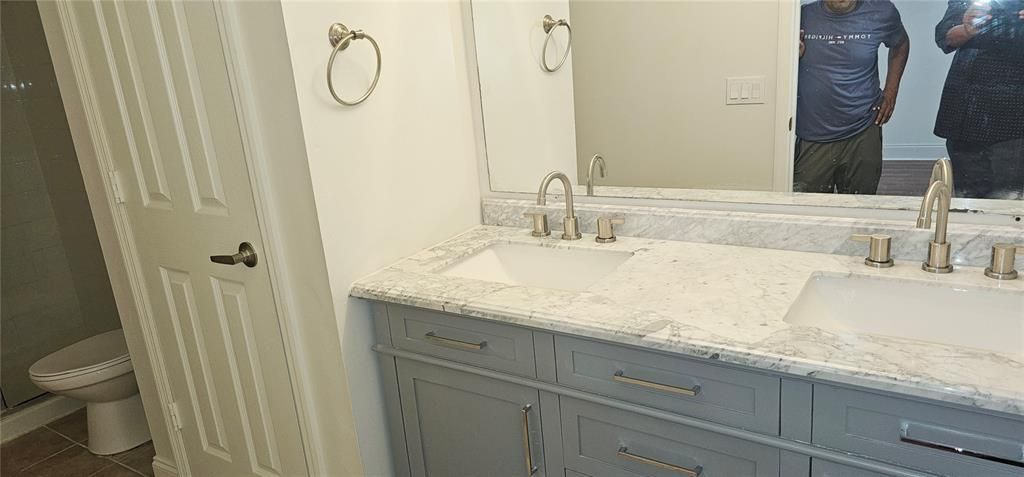 Под контрактом: $2,100 (3 спален, 2 ванн, 1822 Квадратных фут)