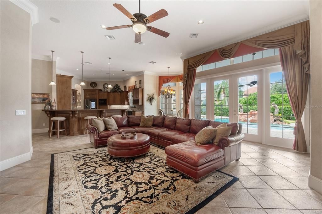 For Sale: $2,499,000 (4 beds, 5 baths, 4810 Square Feet)