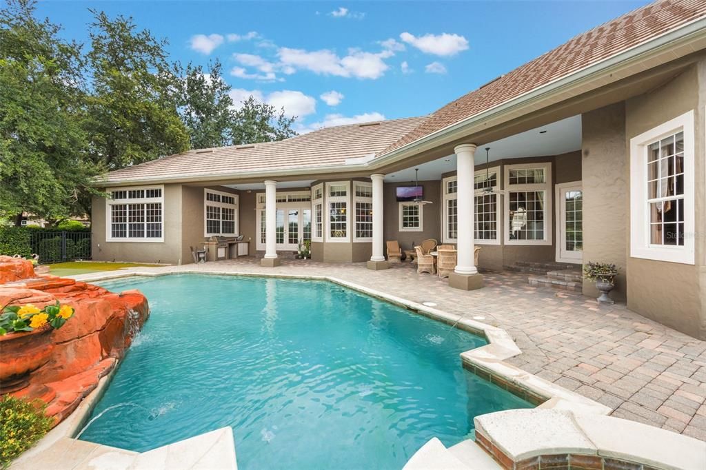 For Sale: $2,499,000 (4 beds, 5 baths, 4810 Square Feet)