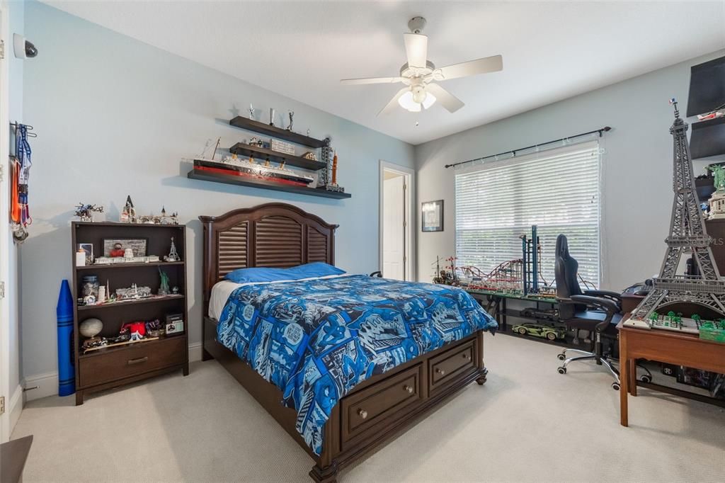 For Sale: $2,499,000 (4 beds, 5 baths, 4810 Square Feet)