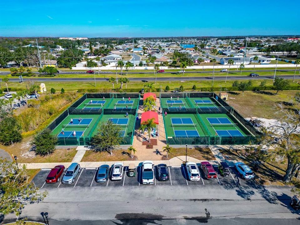 Activo con contrato: $117,000 (1 camas, 1 baños, 800 Pies cuadrados)