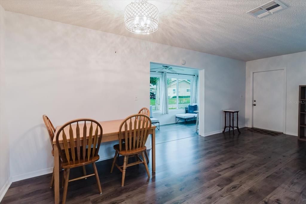 Activo con contrato: $117,000 (1 camas, 1 baños, 800 Pies cuadrados)