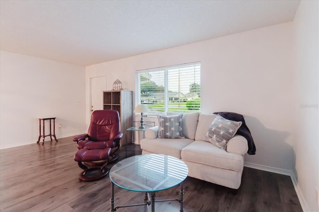 Activo con contrato: $117,000 (1 camas, 1 baños, 800 Pies cuadrados)