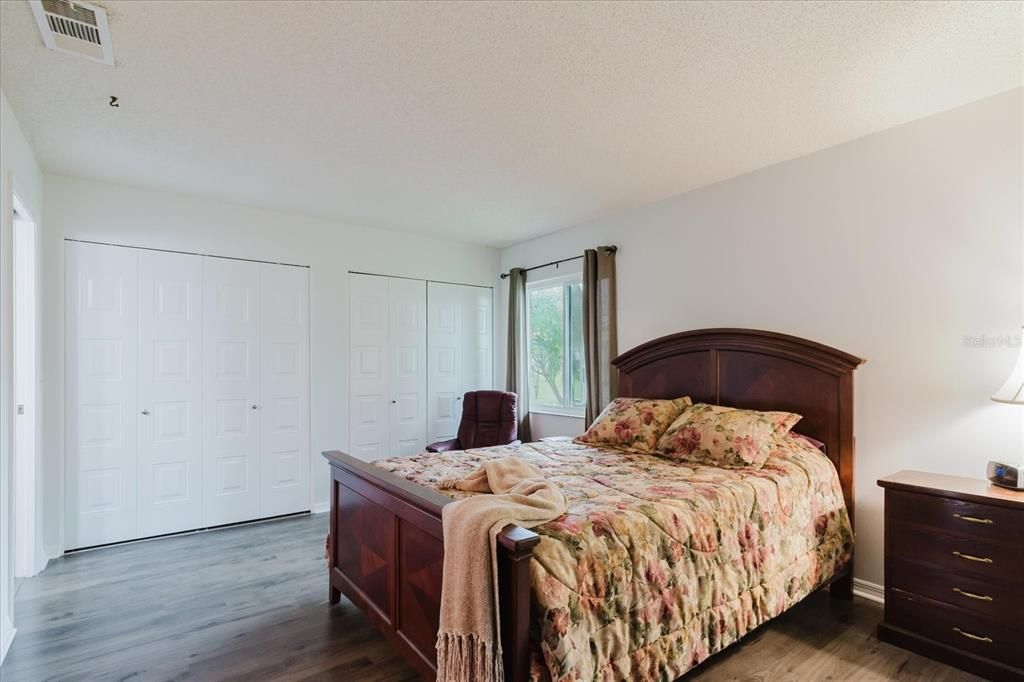 Activo con contrato: $117,000 (1 camas, 1 baños, 800 Pies cuadrados)