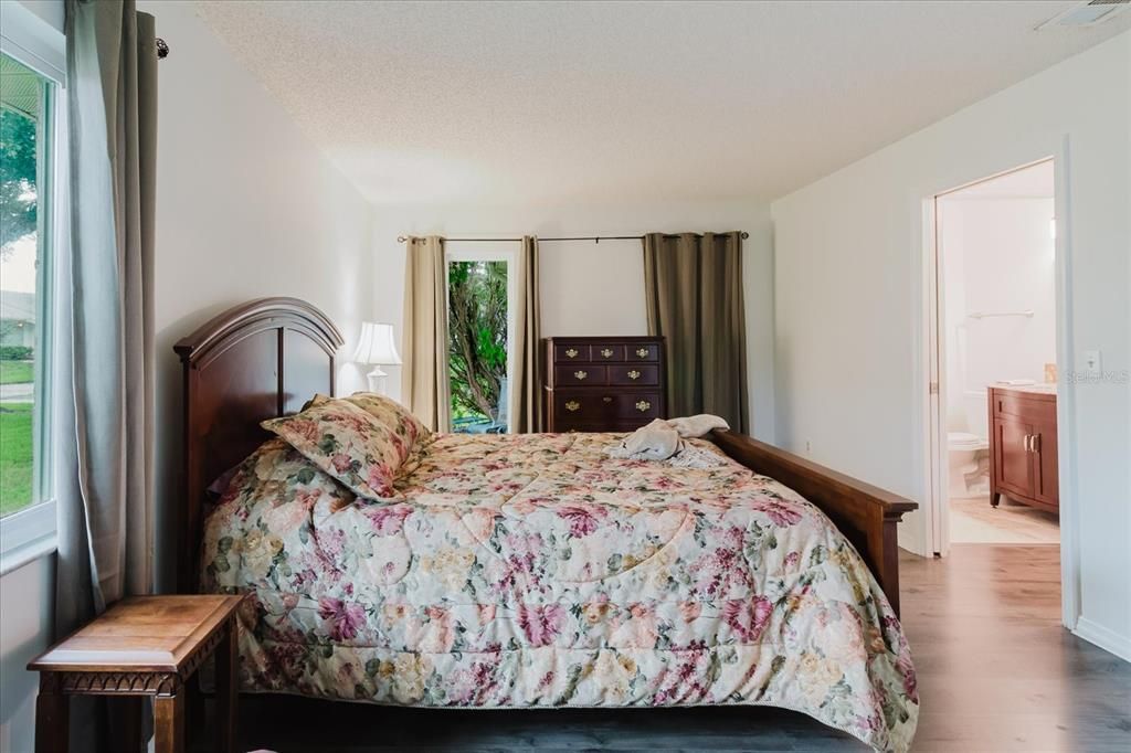 Activo con contrato: $117,000 (1 camas, 1 baños, 800 Pies cuadrados)