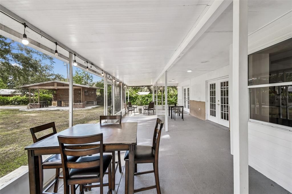 合同活跃: $525,000 (4 贝兹, 3 浴室, 2448 平方英尺)