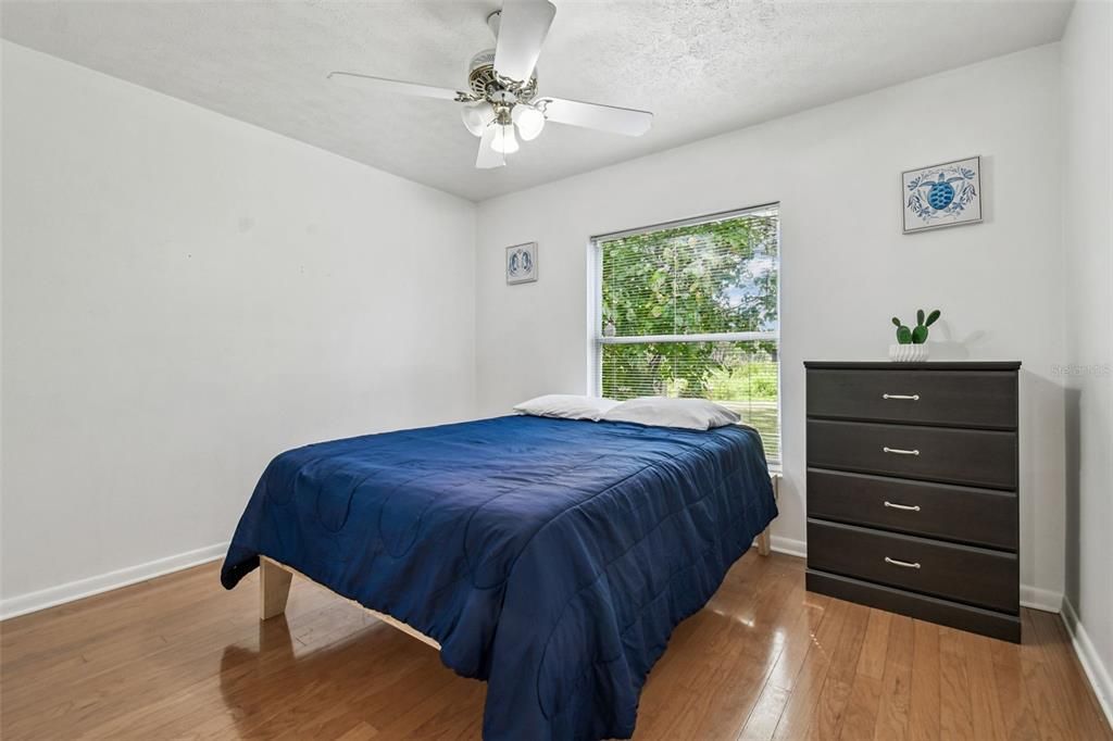 合同活跃: $525,000 (4 贝兹, 3 浴室, 2448 平方英尺)