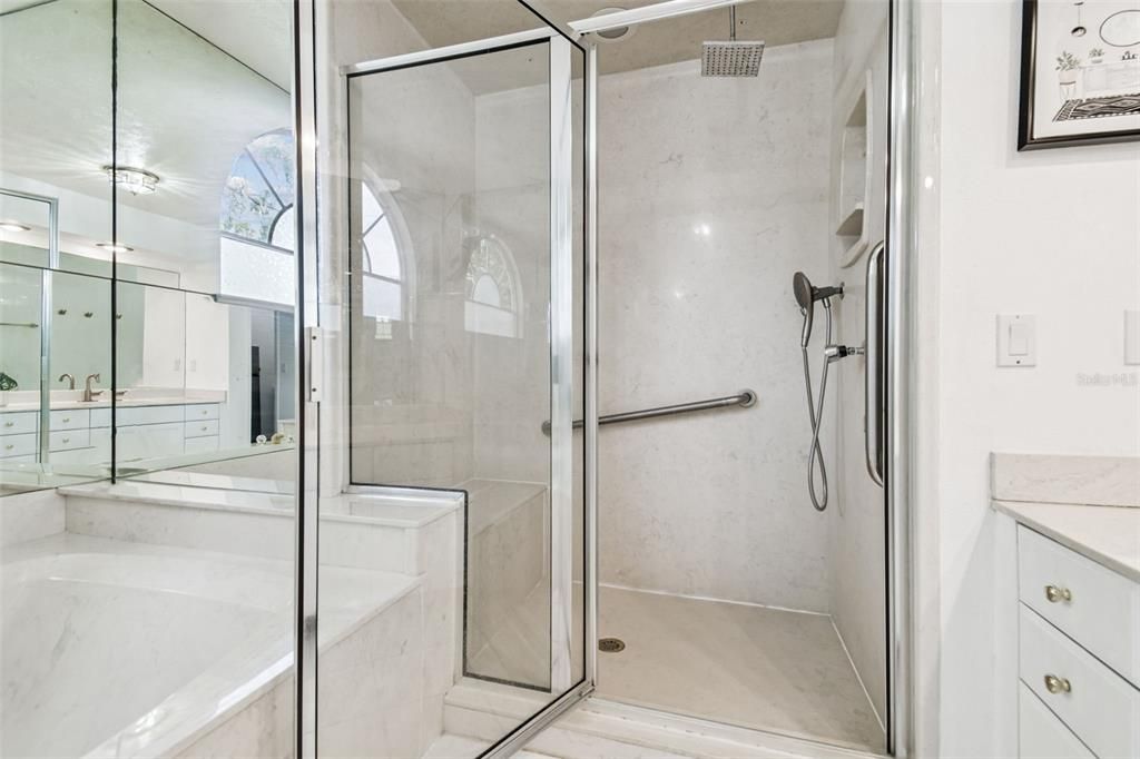 合同活跃: $525,000 (4 贝兹, 3 浴室, 2448 平方英尺)