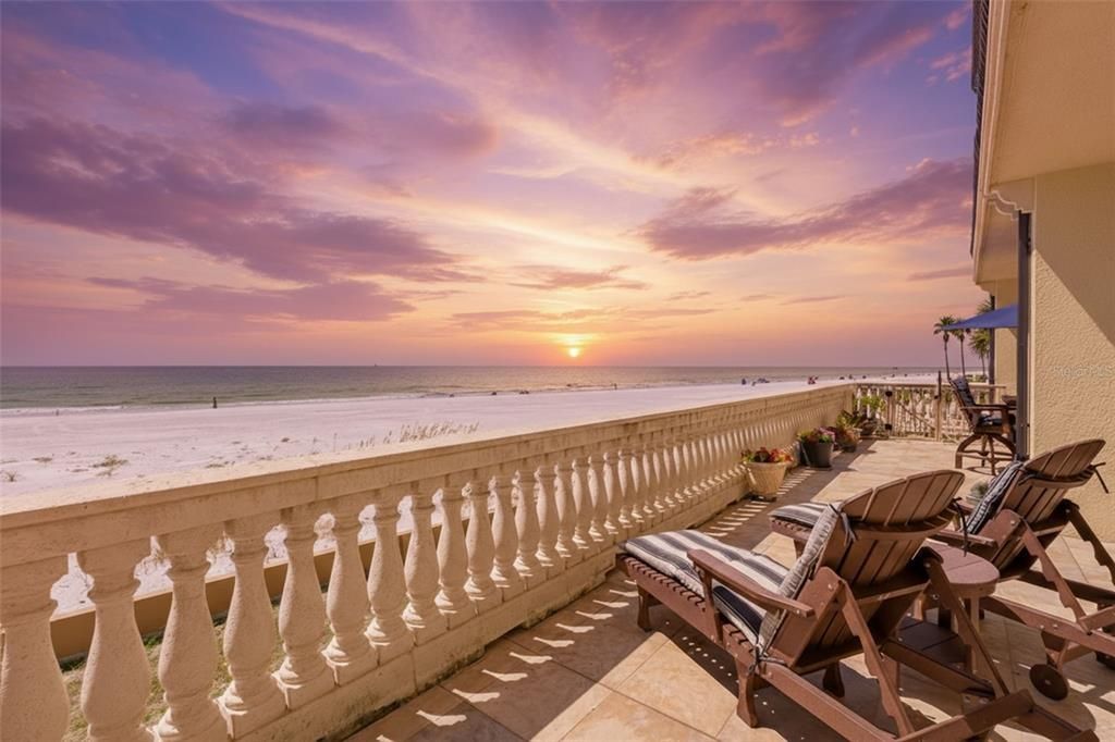 For Sale: $3,250,000 (3 beds, 3 baths, 3186 Square Feet)