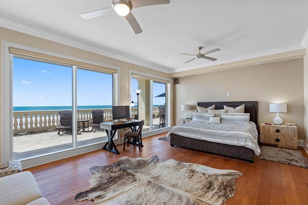 For Sale: $3,250,000 (3 beds, 3 baths, 3186 Square Feet)