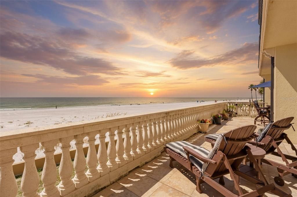 For Sale: $3,250,000 (3 beds, 3 baths, 3186 Square Feet)