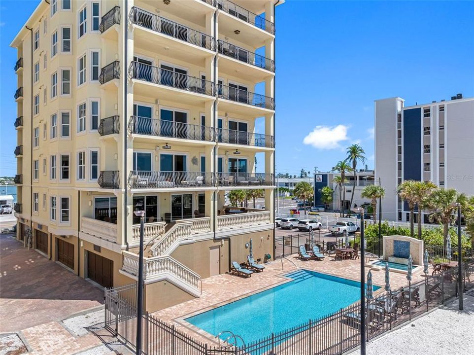 For Sale: $3,250,000 (3 beds, 3 baths, 3186 Square Feet)