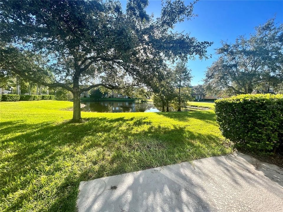 Activo con contrato: $2,299 (3 camas, 2 baños, 1795 Pies cuadrados)