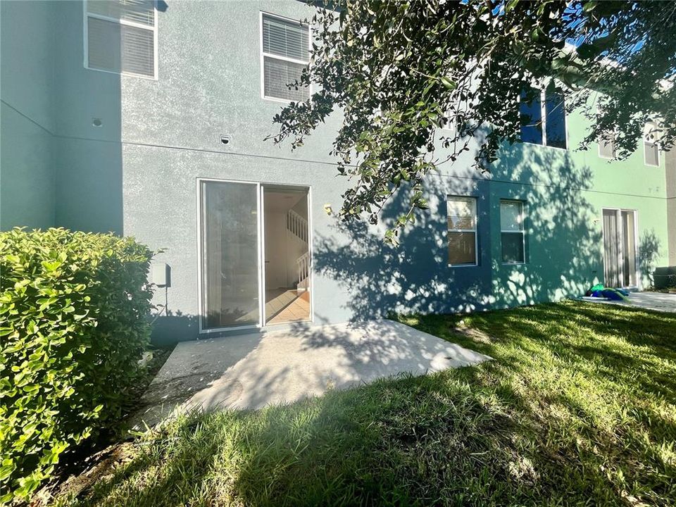 Activo con contrato: $2,299 (3 camas, 2 baños, 1795 Pies cuadrados)