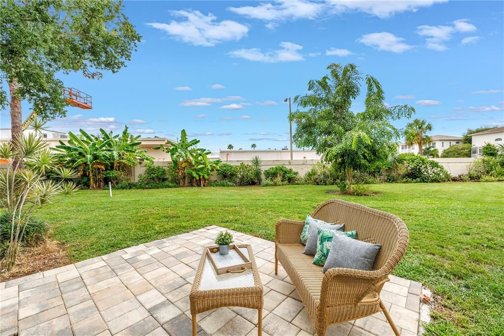 Active With Contract: $169,900 (2 beds, 2 baths, 1245 Square Feet)