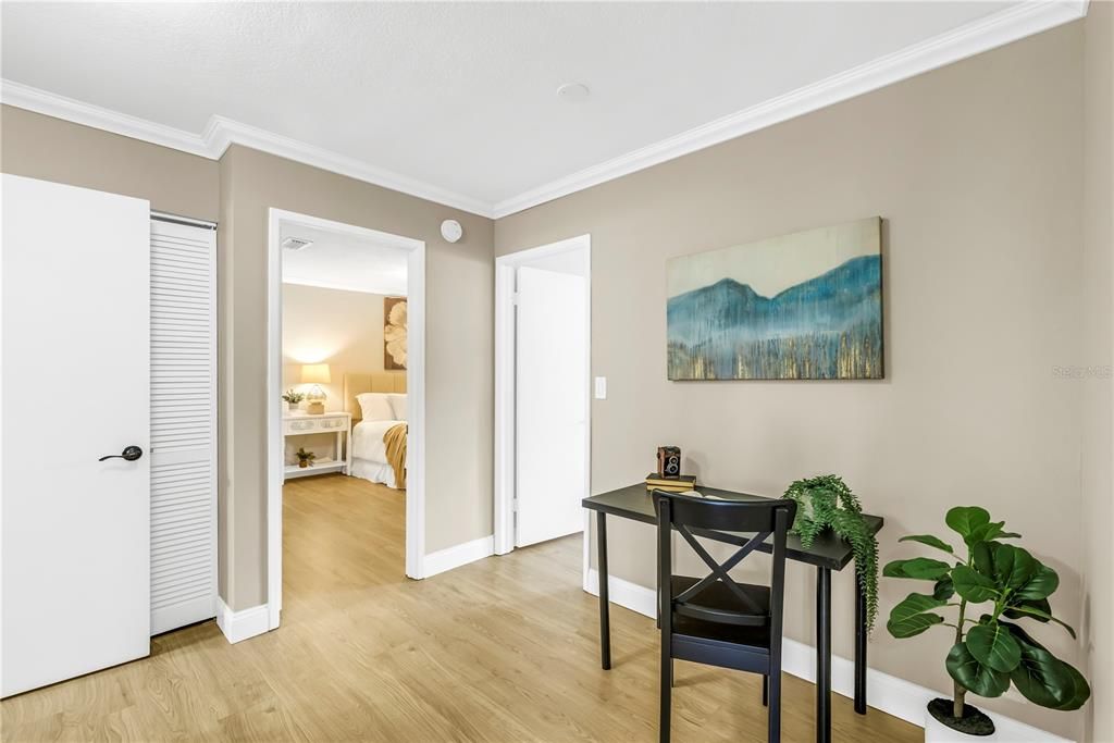 Active With Contract: $169,900 (2 beds, 2 baths, 1245 Square Feet)