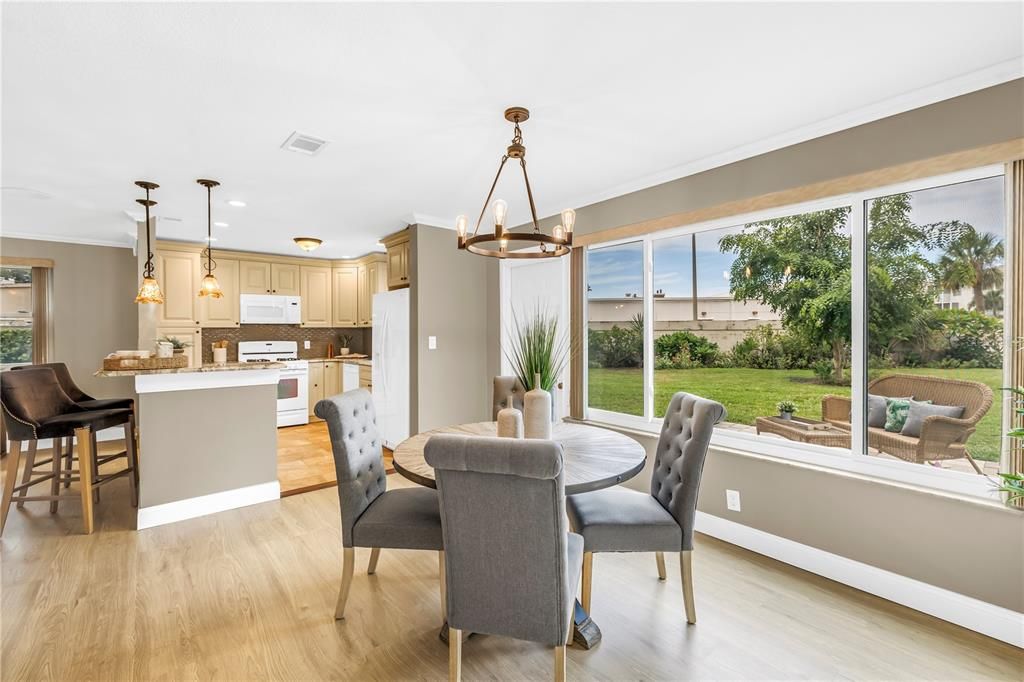 Active With Contract: $169,900 (2 beds, 2 baths, 1245 Square Feet)