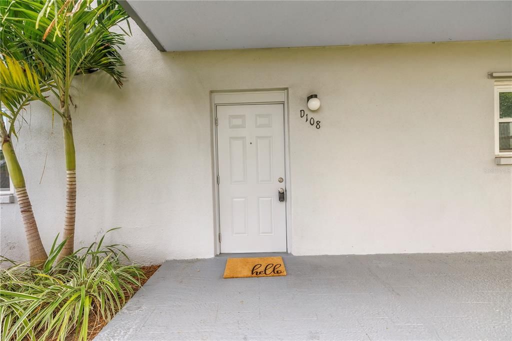 Active With Contract: $169,900 (2 beds, 2 baths, 1245 Square Feet)